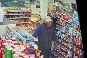 Police Ask Public's Help In Search For Suspect In Long Island 7-Eleven Robbery