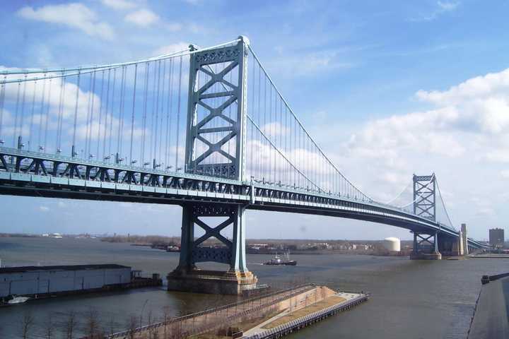 Overturned Onions Clog Traffic On Philly-Bound Ben Franklin Bridge