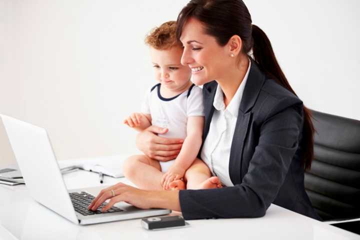 Connecticut Rates In Top 10 For Working Moms