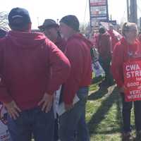 <p>Informational pickets continued daily outside a Verizon store on Boston Post Road (Route 1) in Port Chester. Union officials said Friday that pickets have ended now that a tentative contact agreement has been reached with Verizon management.</p>