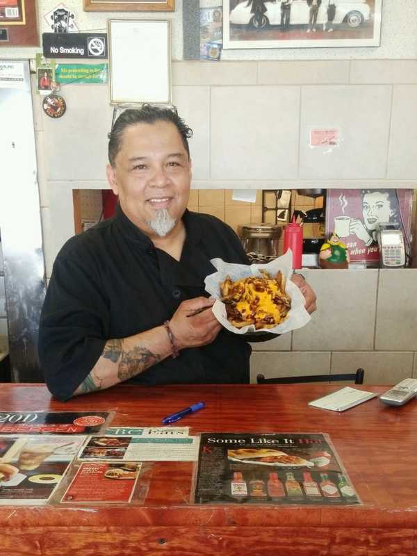 Burger Blast: Rony's Rockin' Grill In Bergenfield Shoots For DVlicious Win