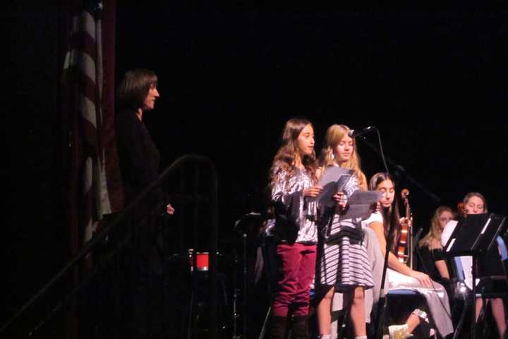 Coleytown Middle School In Westport Continues Annual Giving Tradition