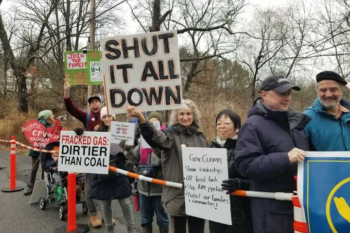 Neighbors, Clergy Hold Vigil Outside Cuomo's Home In New Castle