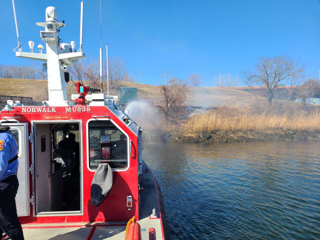 Brush Fire Breaks Out Encroaching On Boardwalk At Park In Fairfield ...