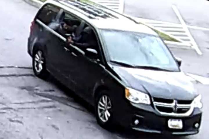 Photos Of Suspect Vehicle In Baltimore Triple Shooting Released