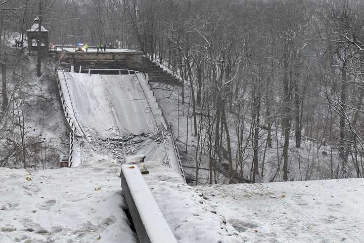 'Observation Area' Created At Site Of Bridge Collapse In Pittsburgh