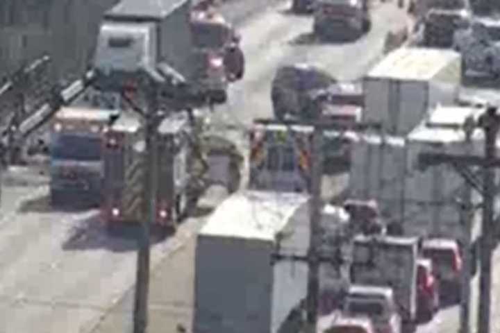 2 Trapped In 4-Vehicle Crash Involving Tractor-Trailer On Rt 30 In York (DEVELOPING)