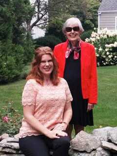 Fairfield Woman Who Searched Far For Kidney Donor Finds One In Her Backyard