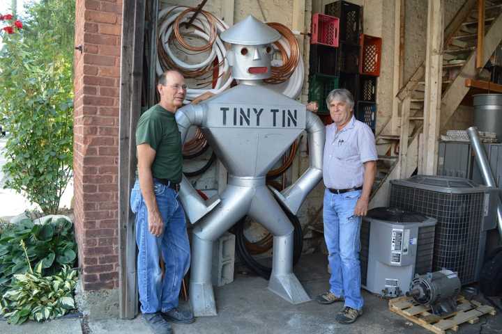 Pearl River Man Brings Business, Historic Tin Man To New Location