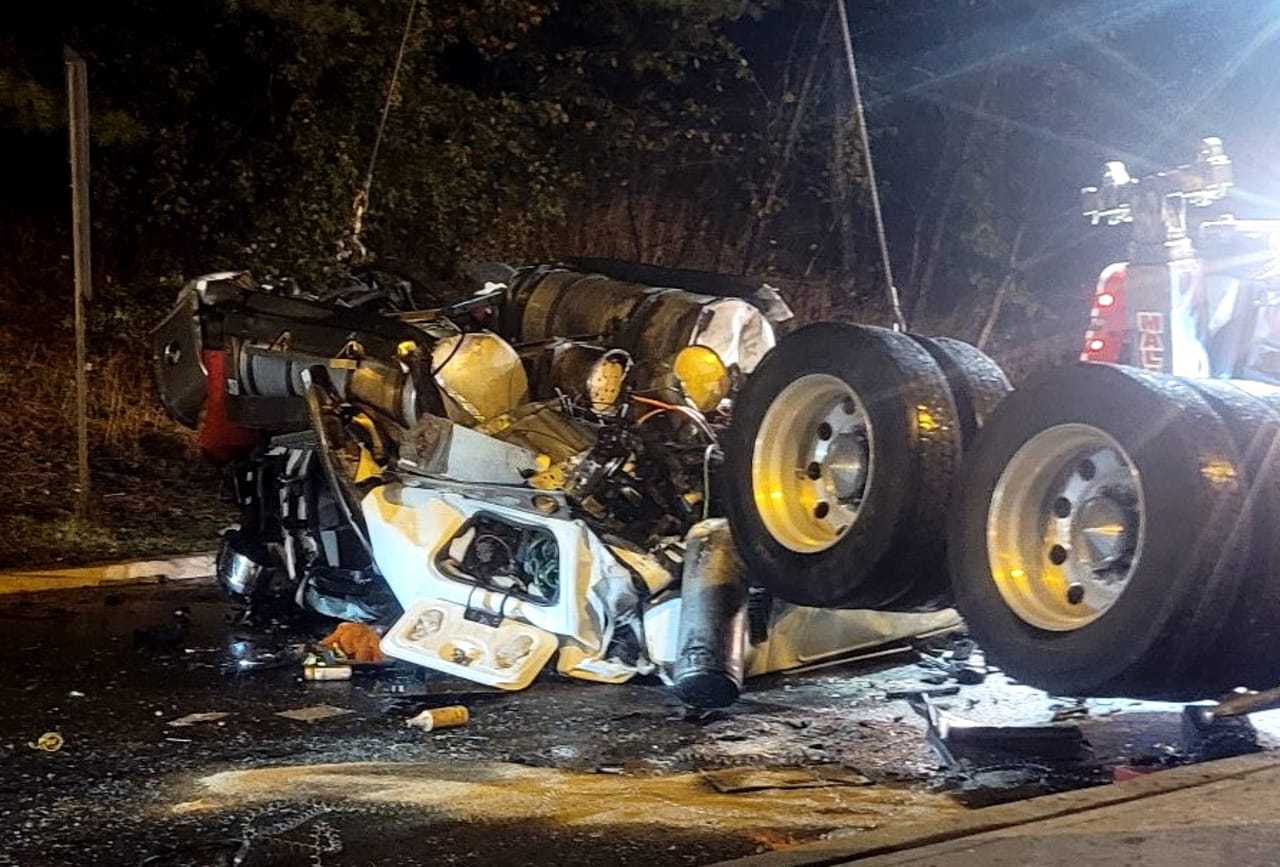 Njsp Tractor Trailer Driver From Jersey Shore Killed In Horrific Route 287 Crash Wyckoff 3107