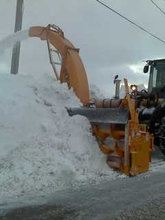 Malloy Sends Crews To Assist With Snow Cleanup In DC, Maryland