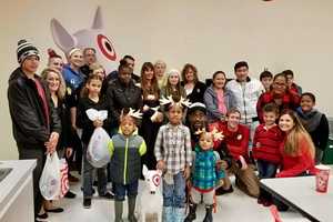 Hyde Park Police Helping Needy Families Over Holiday Season