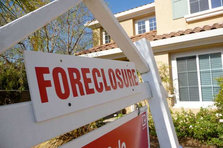 County Foreclosure Filings Decrease