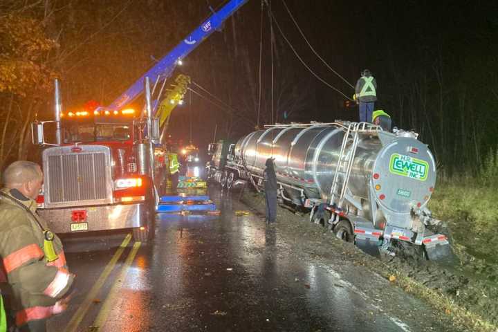 Not So Sweet: Tractor-Trailer Carrying 40,000 Pounds Of Sugar Overturns In Sussex County