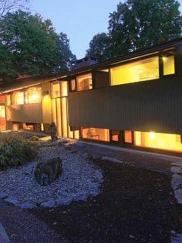Renovated Ridgefield Contemporary Blends Sophistication And Warmth