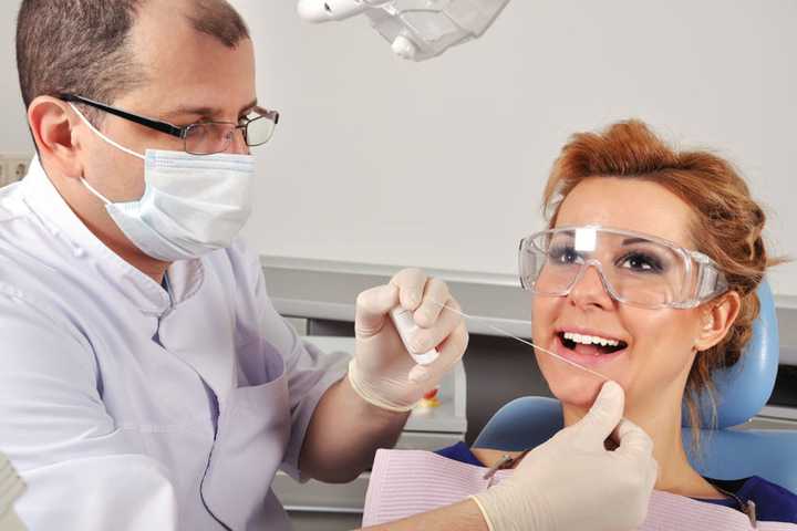 Is Flossing Necessary? Feds Say No, Dentists Say Yes
