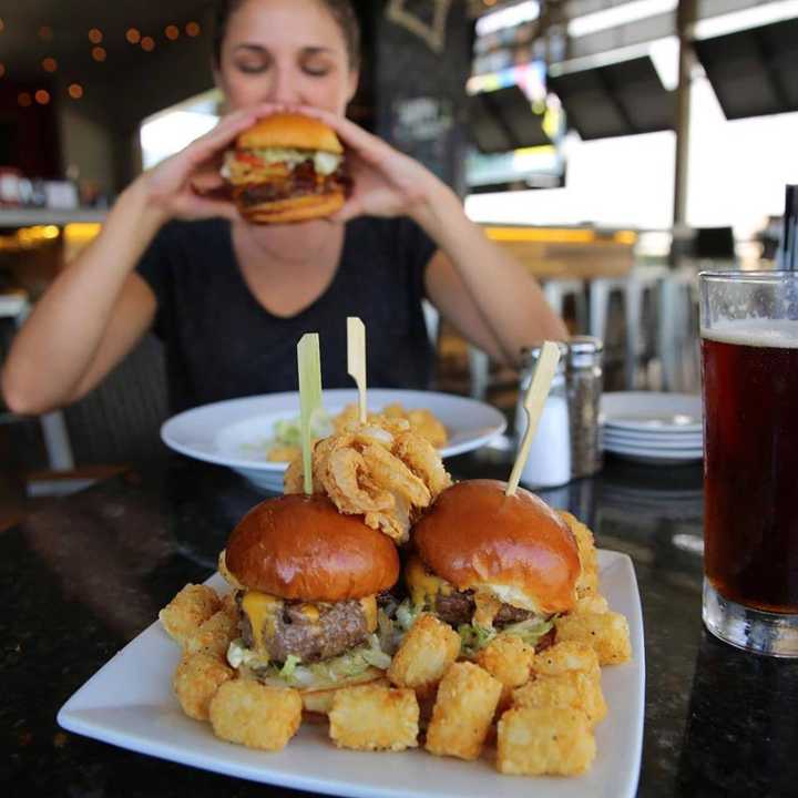 Bar Louie is opening in Paramus.