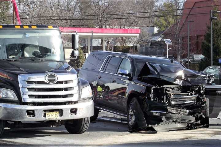 Several Injured In Route 17 Paramus Pileup