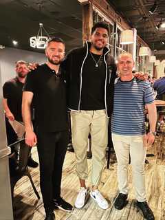 76er Tobias Harris Drops By Suburban Philly Restaurant