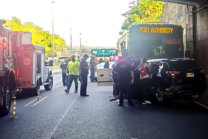 UPDATE: Bus Lane Crash Paralyzes Lincoln Tunnel Traffic