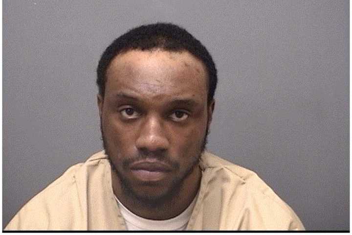 Man Charged With Using Counterfeit Bills At Restaurant, Ice Cream Shop In Darien