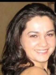 Woman Who Speaks Four Languages Named Manager At Webster Bank In Greenwich