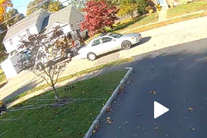 SEEN IT? Unfamiliar Car, Driver Who Tried Offering Natick Child Ride Home