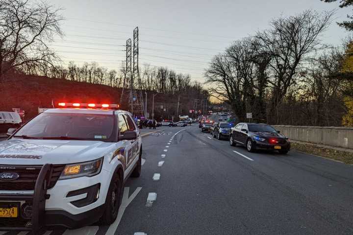 Officer Killed In Multi-Vehicle Hudson Valley Crash