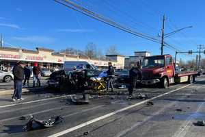 1 Dead, 2 Injured In 3-Vehicle Crash In Region