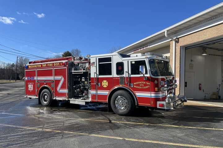 Two Injured In Warren County House Fire: Police