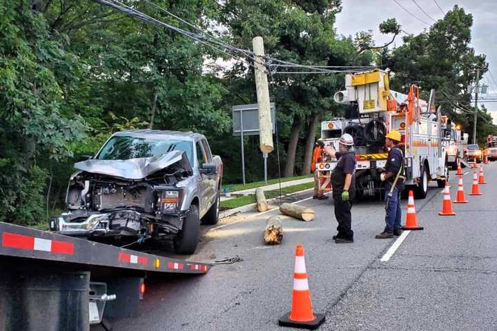 UPDATE: Route 9W Closed After Pickup Slams Into Pole