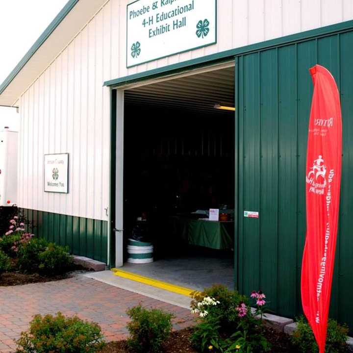 An upset Sussex County mom says the directors of a local 4-H program wrongfully demanded her son remove the Trump-supporting banner from his farm stall at the New Jersey State Fair.