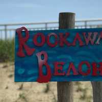 <p>Police and first responders are searching for two missing teens at Rockaway Beach.</p>