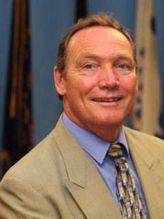 Eustace Of Maywood Is Co-Sponsor Of Bill To Help Banks Encourage Saving