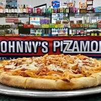 <p>Johnny&#x27;s Pizzamore announced it will be closing.</p>