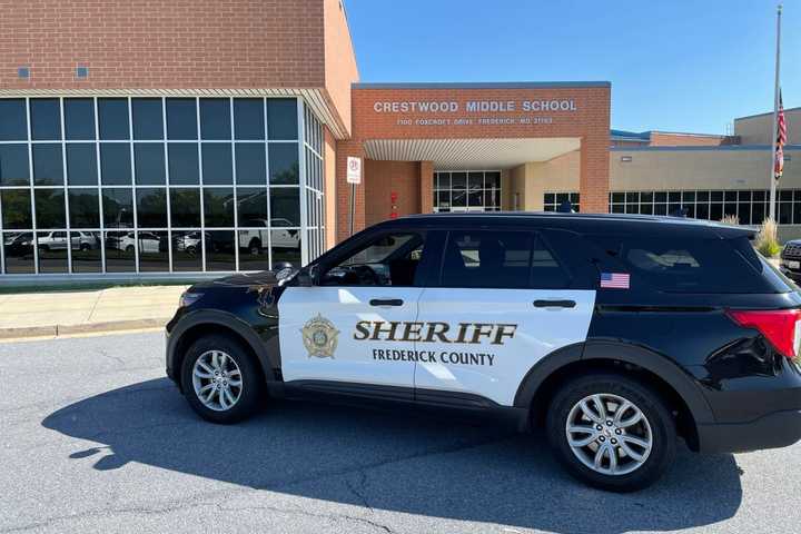 ALL CLEAR: Students Return To Class After Crestwood Middle School Evacuated For Bomb Threat