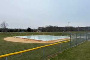 Township Waiting On Weather To Reopen Skating Rink At Morris County Park