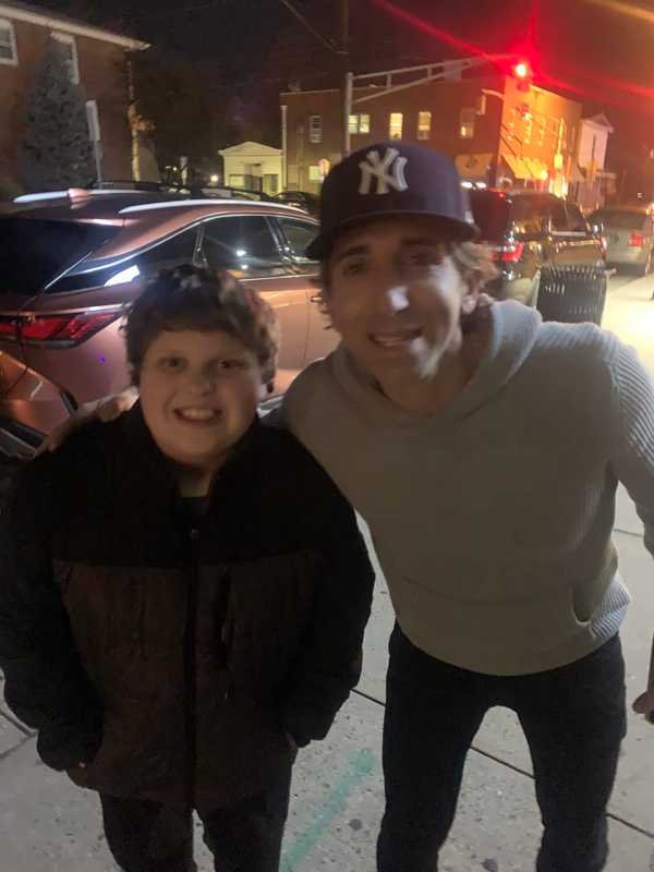 Sean Stellato Makes 11-Year-Old Boy's Day, Stops For Photo On Hawthorne Street