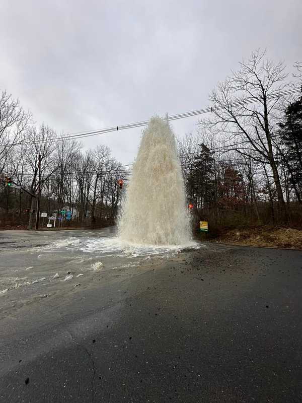 Water Main Break Shuts Down Roads: Berkeley Heights PD