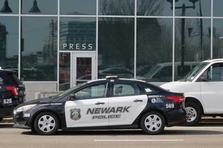 Man Shot In Newark: Police