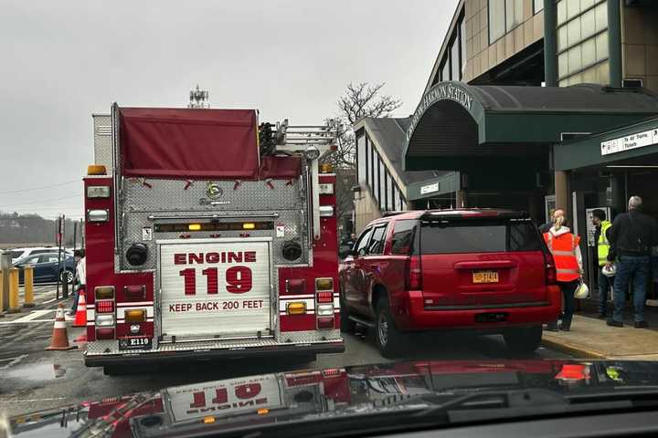 Father Jumps To Help Son Who Fell Onto Tracks At Station In Hudson Valley