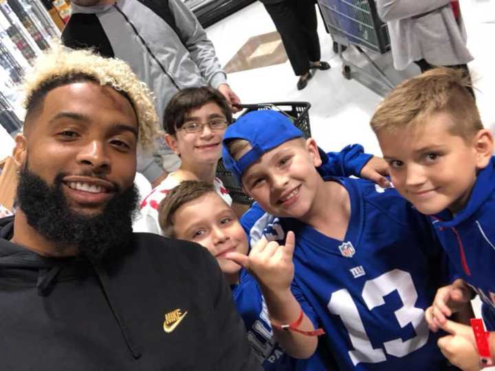 OBJ Snaps Selfies With Fans At ShopRite Wallington Lyndhurst Daily Voice