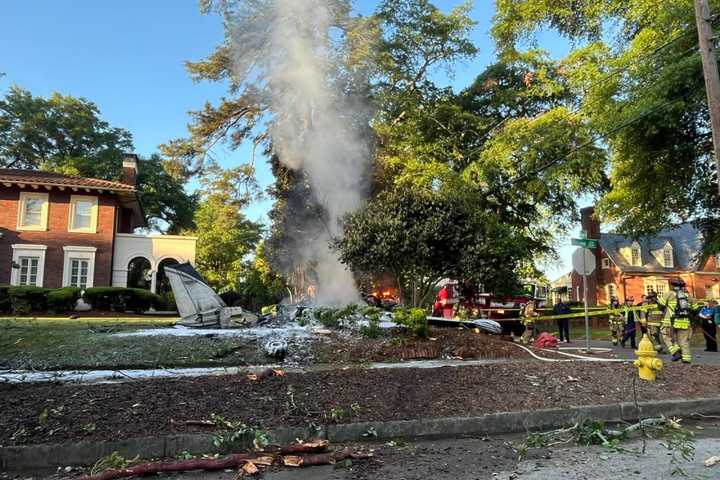 Pilot Killed After Plane Headed To New Haven Crashes