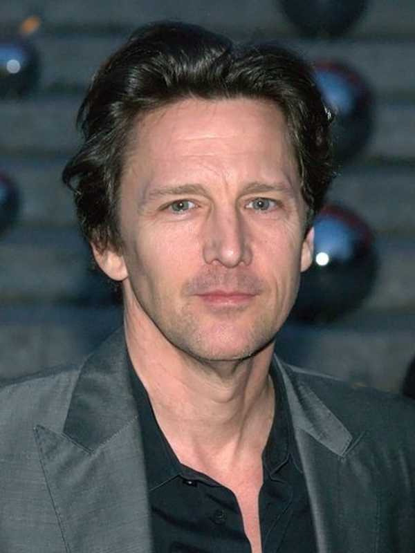 '80s Teen Heartthrob Andrew McCarthy To Visit Stamford Library