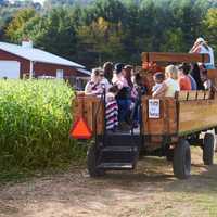 <p>Melick&#x27;s Town Farm will drop you at the orchard of your choice.</p>