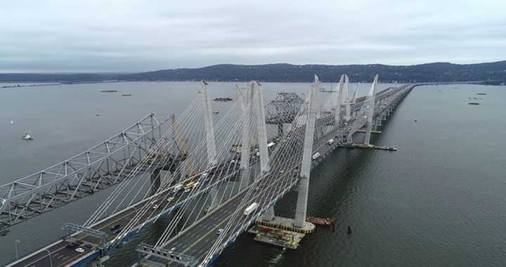 The old (left) and new Tappan Zee bridges.