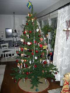 Newtown Fire Marshall Issues Holiday Safety Decoration Tips