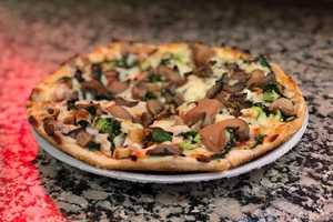 Lake Hiawatha Pizzeria Expands In Bergen County