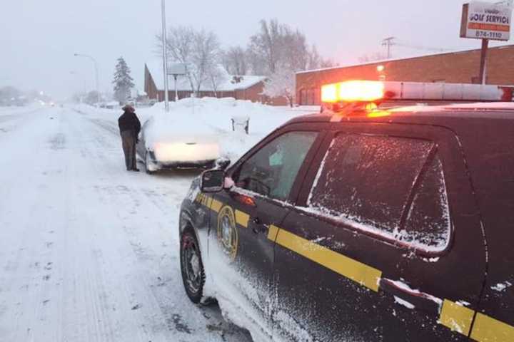 Car Stuck In Snow Bank Leads To DWI Charge For Area Man, 25