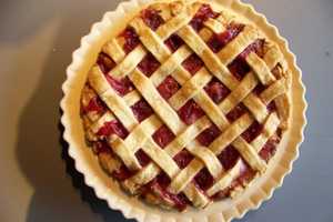 LAST CHANCE TO VOTE: Who Sells Best Thanksgiving Pies In Bergen County?